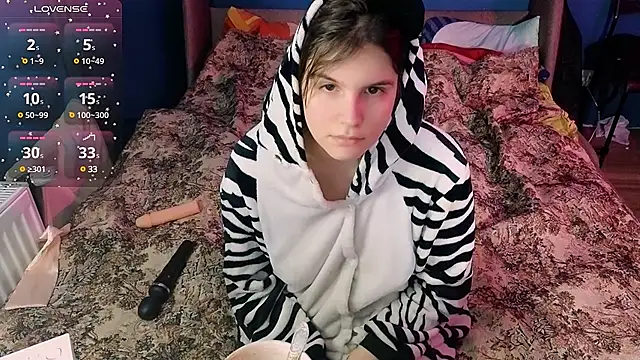 Ruyjin Choi online show from December 2024 03:52:01 PM