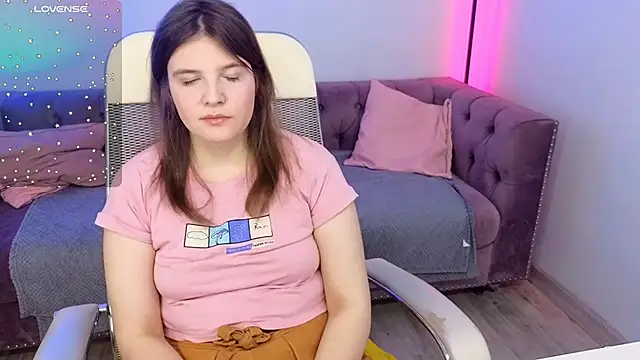 Ruyjin Choi online show from March 2025 11:31:01 AM