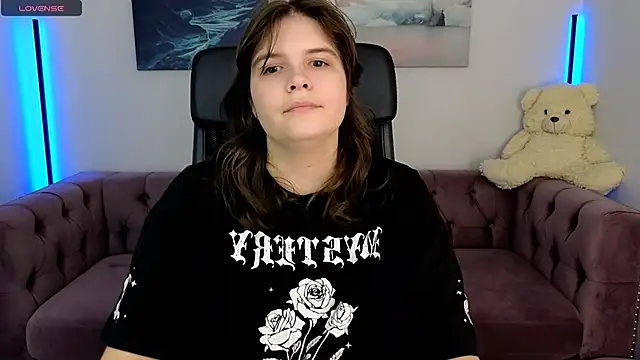 Ruyjin Choi online show from November 2025 10:25:02 AM