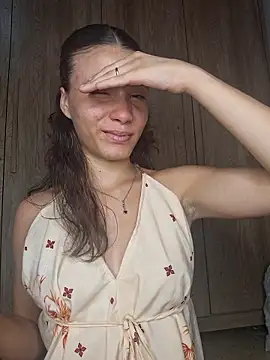 HelenHoltz online show from December 2025 07:19:02 PM