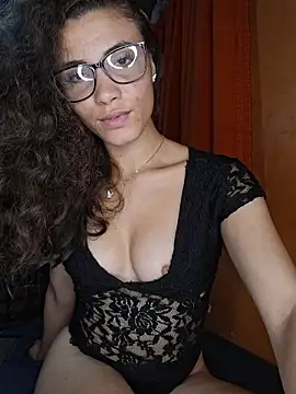 HelenHoltz online show from June 2026 02:28:01 AM