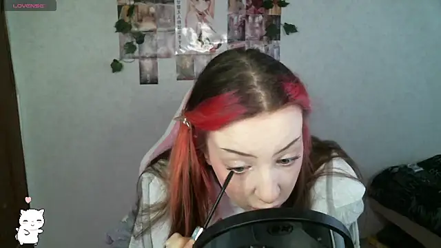 Snapshot of SweetieMollyy chatting on March 2025 08:18:02 AM SweetieMollyy online show from March 2025 08:18:02 AM