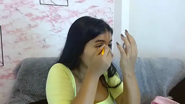 Snapshot of anahi__s chatting on November 2025 07:46:02 PM anahi s online show from November 2025 07:46:02 PM