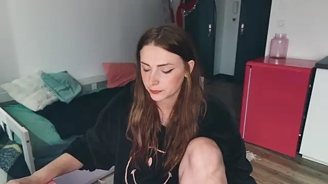 ce leste   online show from October 2025 01:21:02 PM