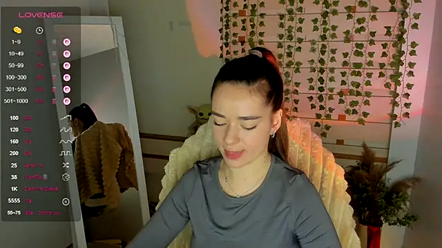 Bella XO online show from September 2025 07:02:02 AM