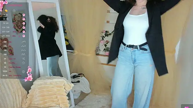 Bella XO online show from May 2026 06:44:01 AM