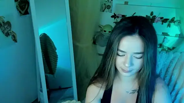 Bella XO online show from June 2026 06:03:01 AM