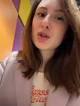 Dina Tease online show from April 2026 11:18:02 AM