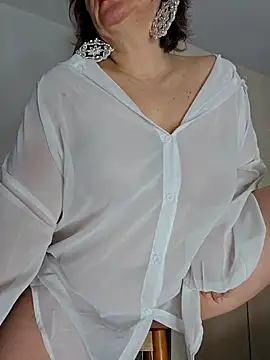 EvaNights online show from February 2025 09:39:02 PM