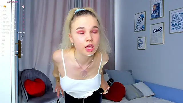 OdetteHarwick online show from September 2025 08:09:02 AM