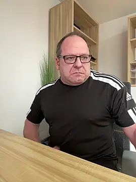 Snapshot of coupleLatinaLovers chatting on February 2025 12:39:02 PM coupleLatinaLovers online show from February 2025 12:39:02 PM