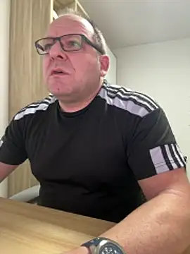 coupleLatinaLovers online show from February 2026 06:22:02 AM