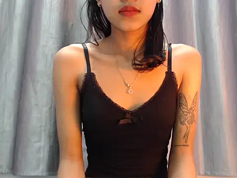 jassi-just18 online show from February 2026 05:33:01 PM