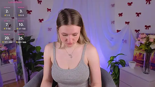 MaydaFoulk online show from March 2026 01:11:01 AM