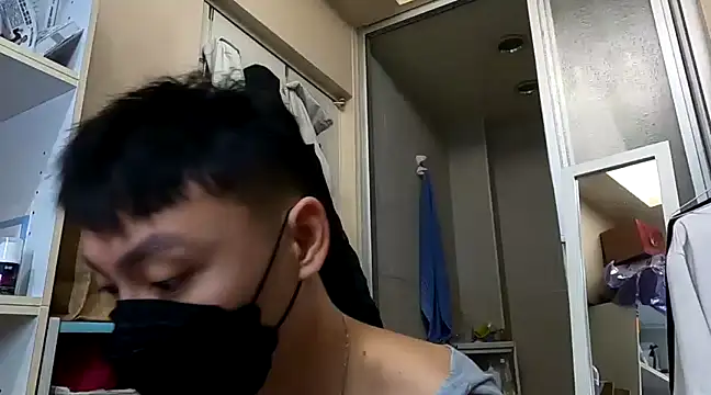 Snapshot of frnk30151 chatting on December 2024 03:44:01 PM frnk30151 online show from December 2024 03:44:01 PM