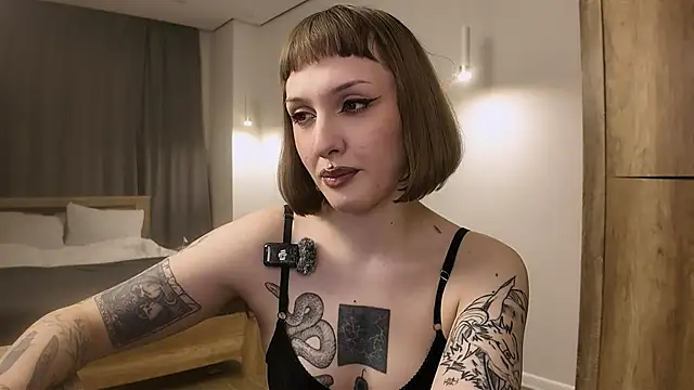 vinylstore online show from March 2026 04:34:01 PM