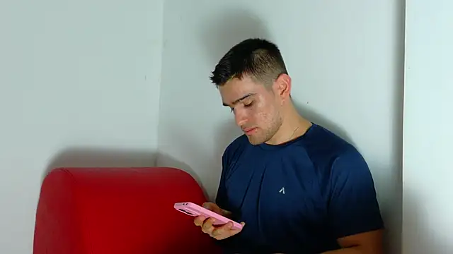 Snapshot of Sexy_Alejandro_ chatting on May 2026 06:15:02 PM Sexy Alejandro online show from May 2026 06:15:02 PM