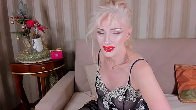 Snapshot of Rita_Farel chatting on December 2024 03:16:02 AM Rita Farel online show from December 2024 03:16:02 AM