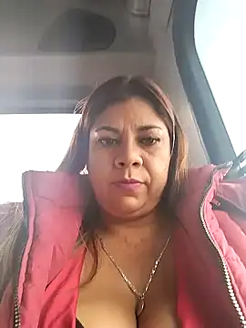 Snapshot of Laura-Hernandez chatting on December 2024 09:58:02 PM Laura-Hernandez online show from December 2024 09:58:02 PM