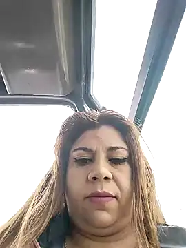 Snapshot of Laura-Hernandez chatting on January 2025 03:40:02 PM Laura-Hernandez online show from January 2025 03:40:02 PM