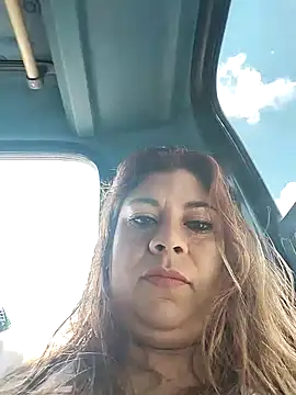 Snapshot of Laura-Hernandez chatting on January 2025 04:05:01 PM Laura-Hernandez online show from January 2025 04:05:01 PM