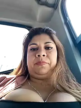 Snapshot of Laura-Hernandez chatting on January 2025 04:10:01 PM Laura-Hernandez online show from January 2025 04:10:01 PM