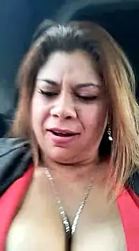 Snapshot of Laura-Hernandez chatting on January 2025 07:07:02 PM Laura-Hernandez online show from January 2025 07:07:02 PM