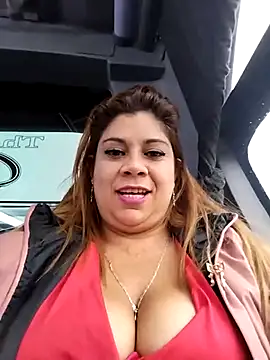 Snapshot of Laura-Hernandez chatting on February 2025 10:50:01 PM Laura-Hernandez online show from February 2025 10:50:01 PM