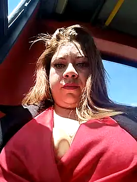 Snapshot of Laura-Hernandez chatting on February 2025 03:16:01 PM Laura-Hernandez online show from February 2025 03:16:01 PM