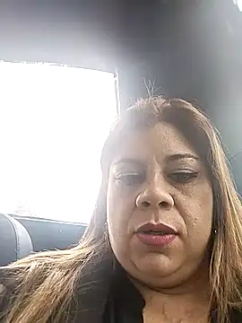 Snapshot of Laura-Hernandez chatting on March 2025 02:18:02 PM Laura-Hernandez online show from March 2025 02:18:02 PM