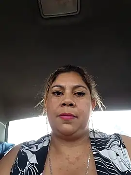 Laura-Hernandez online show from January 2026 05:27:02 PM