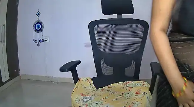 Swetaa  online show from January 2025 11:06:02 AM