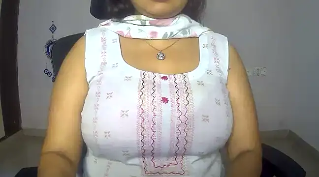 Swetaa  online show from March 2025 11:50:01 AM