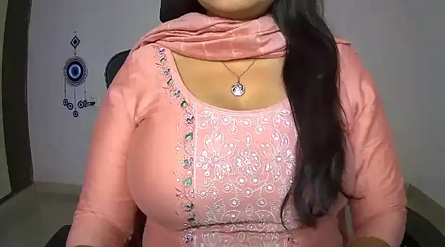 Swetaa  online show from March 2025 11:28:02 AM