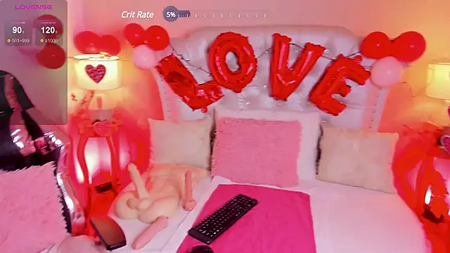 Snapshot of AliceLamore chatting on February 2025 12:05:02 PM AliceLamore online show from February 2025 12:05:02 PM