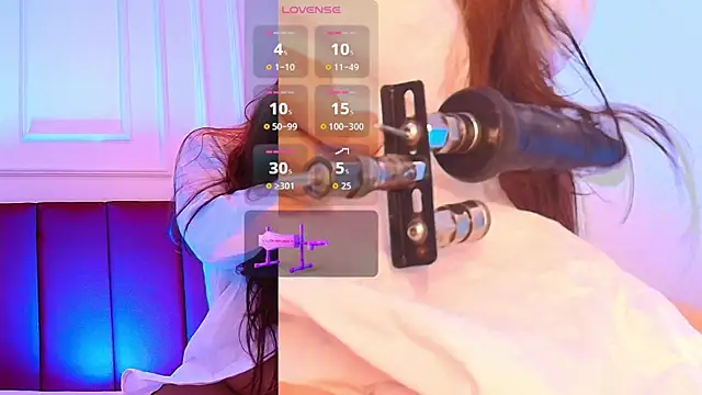 Snapshot of Luna_monroe_ chatting on November 2025 12:00:02 PM Luna monroe online show from November 2025 12:00:02 PM