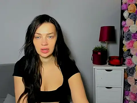 OliviaFantasy online show from November 2025 07:30:02 AM