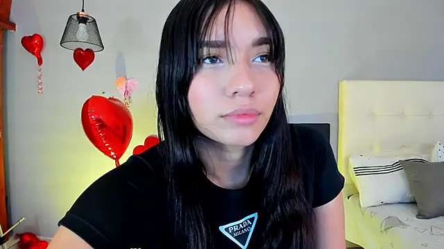 Maia W10 online show from February 2025 01:53:02 PM