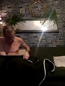 mikeythebestsucker online show from November 2025 02:46:02 AM