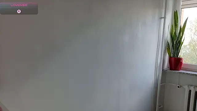 kotekxx000 online show from September 2025 12:48:01 PM