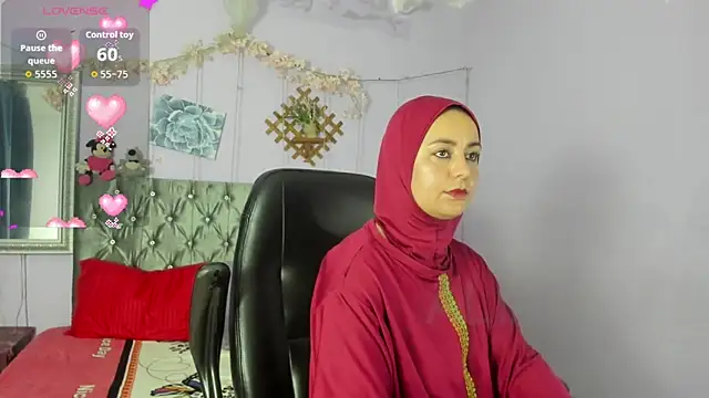 Snapshot of BadraSaadi chatting on February 2026 07:35:01 PM BadraSaadi online show from February 2026 07:35:01 PM