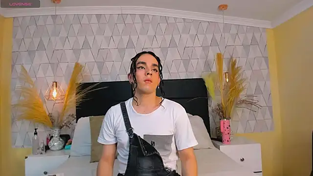 JustinePerry online show from February 2026 03:58:01 AM