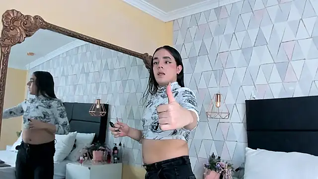 JustinePerry online show from April 2026 03:44:02 AM