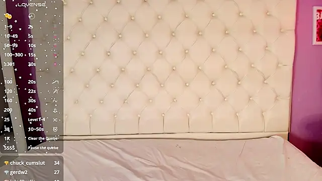 Trixiroy online show from February 2025 02:37:01 AM