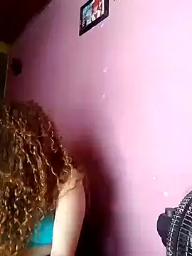 Snapshot of Mia_fooxx_ chatting on January 2025 04:46:01 PM Mia fooxx online show from January 2025 04:46:01 PM