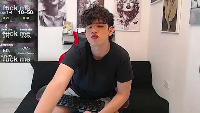 Angelo-cianuro- online show from February 2026 11:47:01 PM