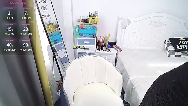 Snapshot of CN-Doudou chatting on January 2025 04:22:02 AM CN-Doudou online show from January 2025 04:22:02 AM