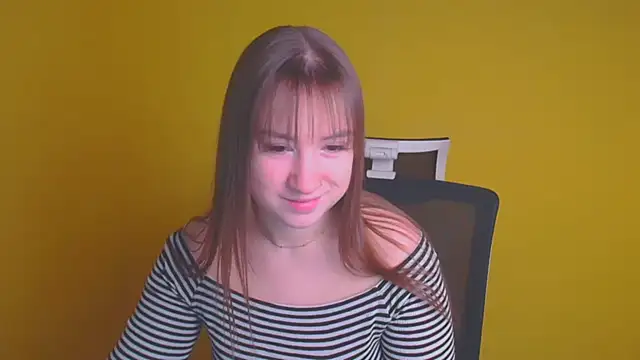 Snapshot of Evelina_GG chatting on February 2025 06:35:01 AM Evelina GG online show from February 2025 06:35:01 AM