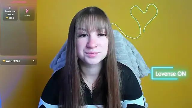 Snapshot of Evelina_GG chatting on November 2025 06:36:01 AM Evelina GG online show from November 2025 06:36:01 AM