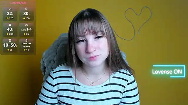 Snapshot of Evelina_GG chatting on November 2025 06:23:01 AM Evelina GG online show from November 2025 06:23:01 AM